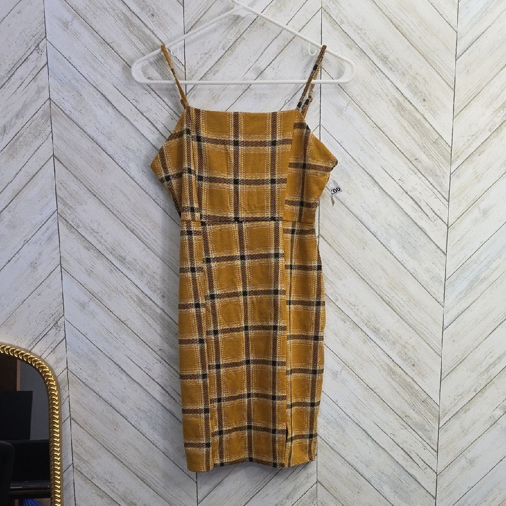 NWT Yellow And Black Plaid Dress Size S